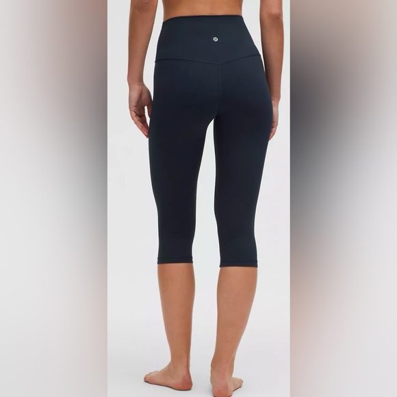 🩷Lululemon Align HR Crop 17" True Navy - Picture 3 of 5